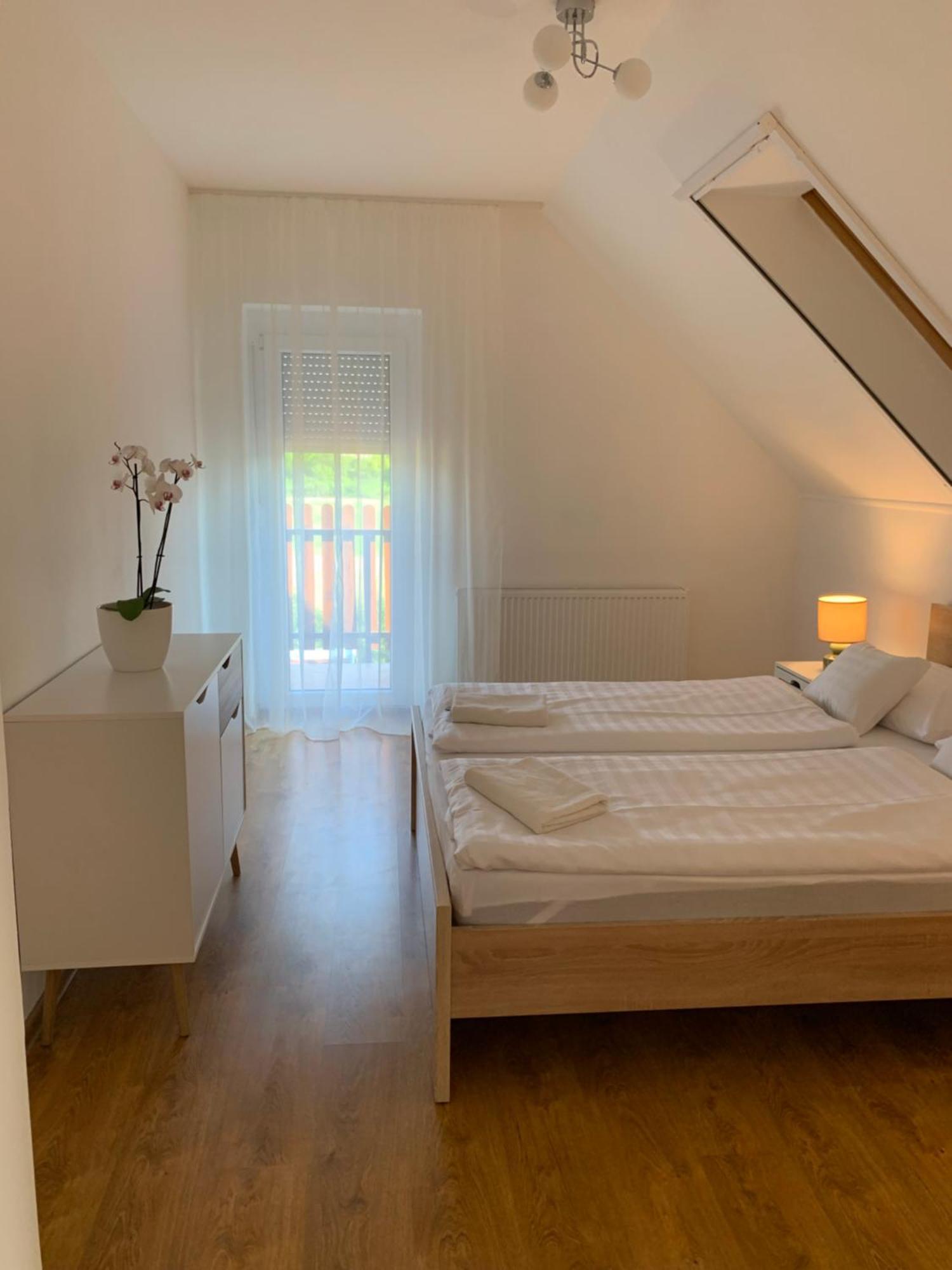 Feher Orchidea Apartman Egerszalok Exterior photo